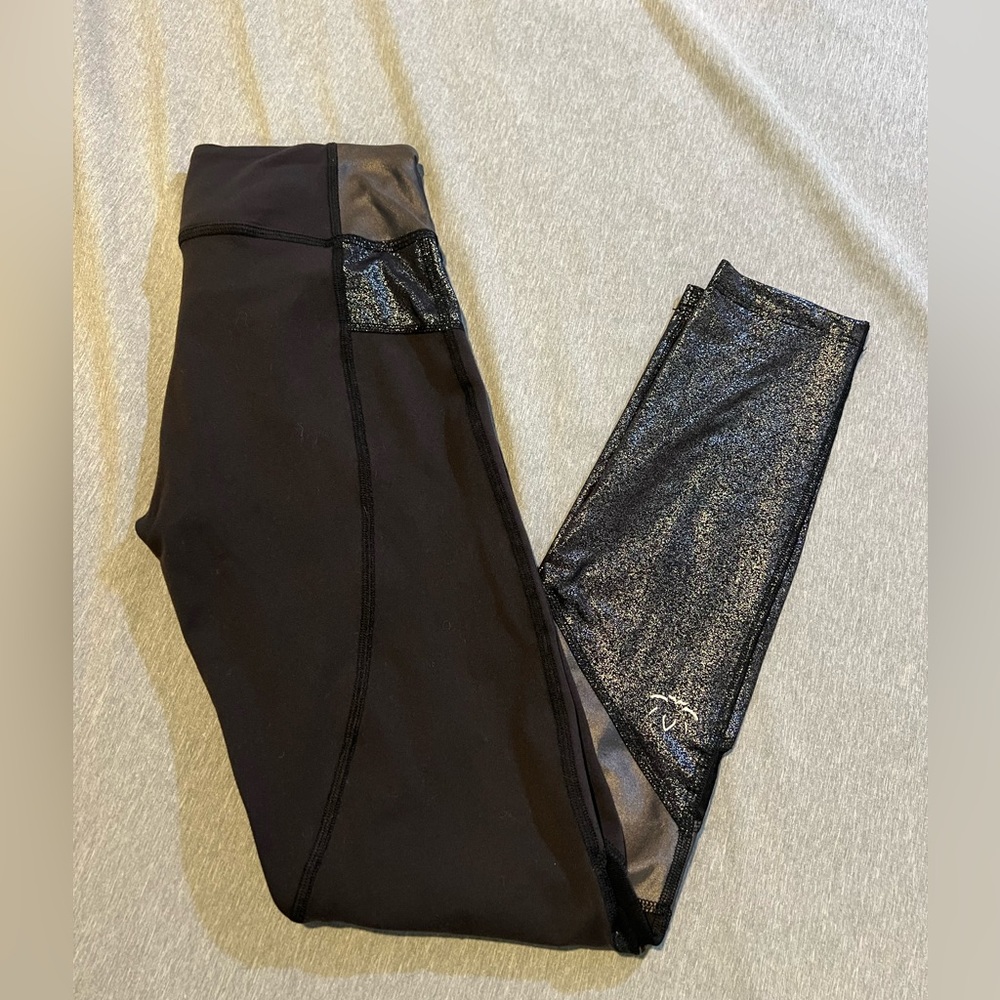 Beyond Yoga Black Mid-Rise Leggings Sz M